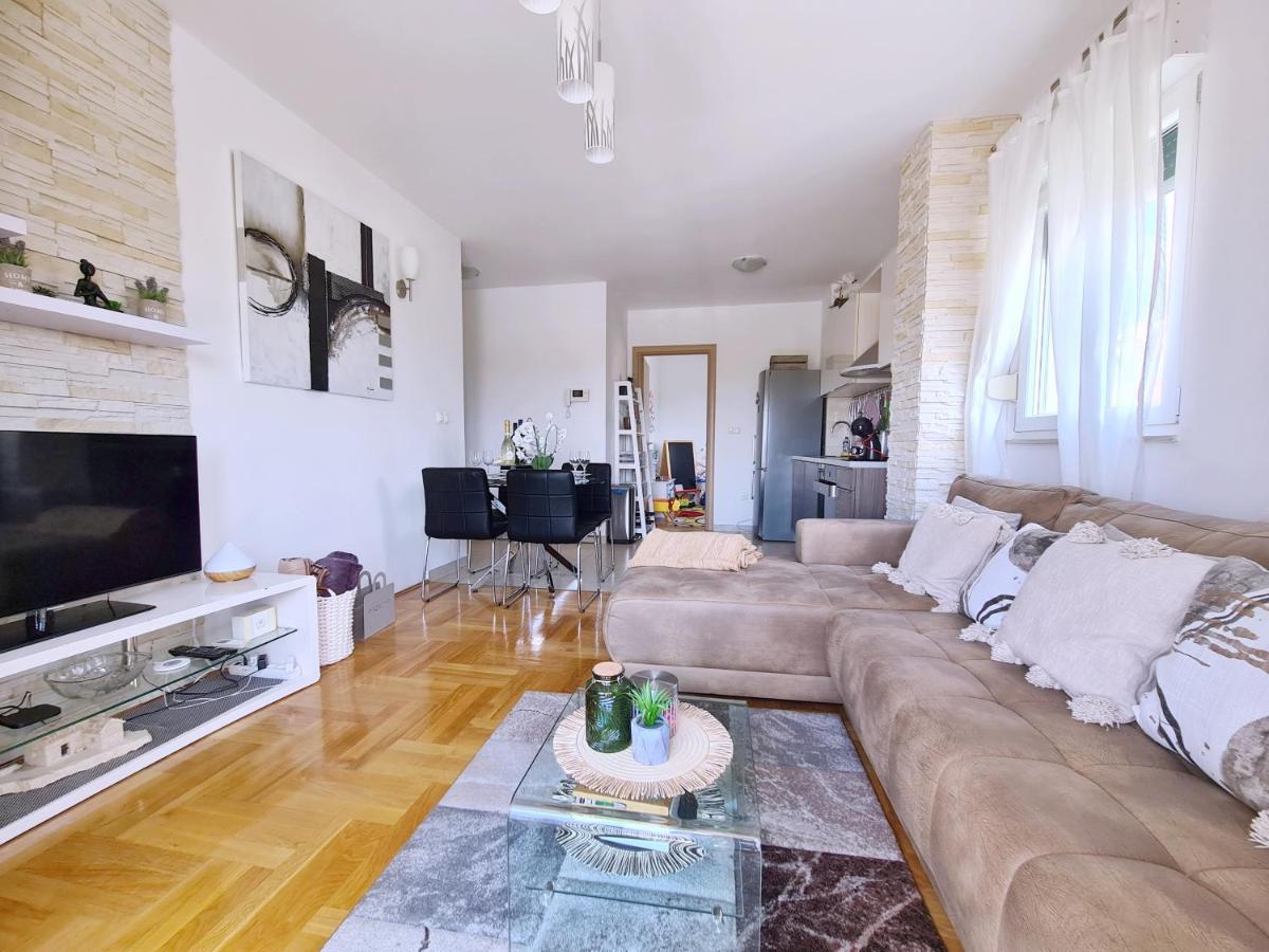 Luxury Apartment Salona Екстериор снимка