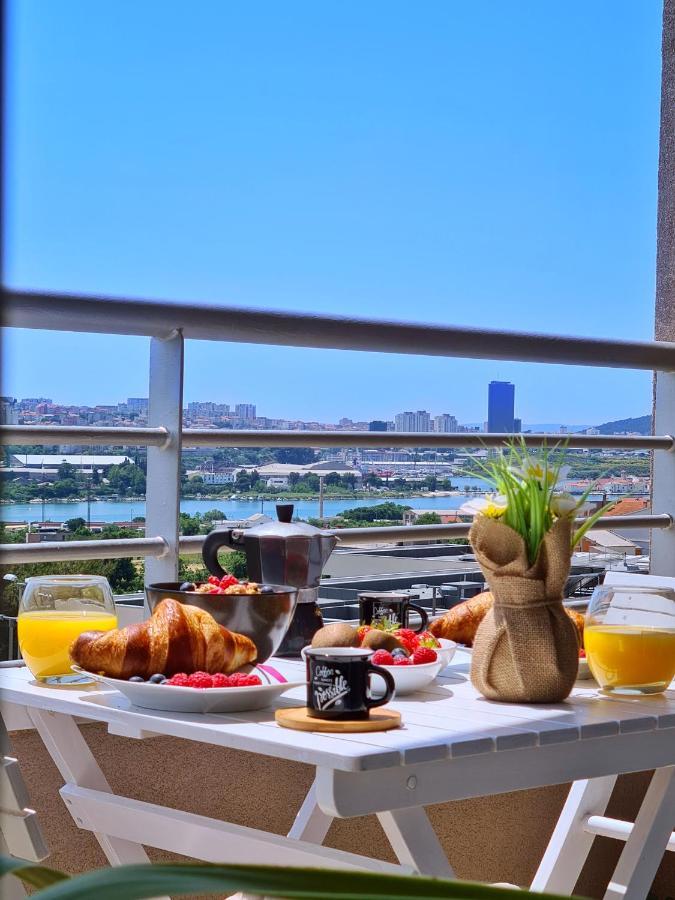 Luxury Apartment Salona Екстериор снимка